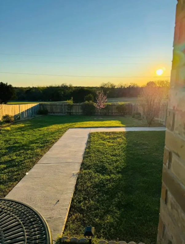 Front yard condition after lawn care services at The Hills at Firewheel, Garland, TX 75044.